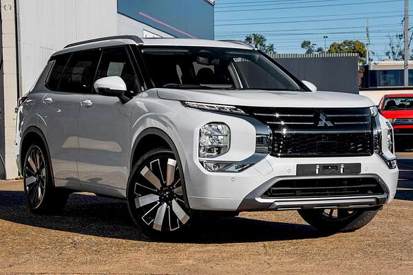 2026 Mitsubishi Outlander Exceed ZM