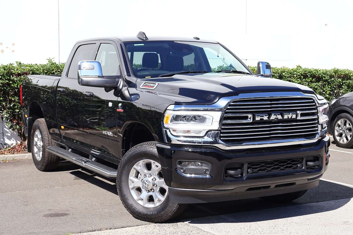 2026 RAM 2500 Laramie DJ 4X4