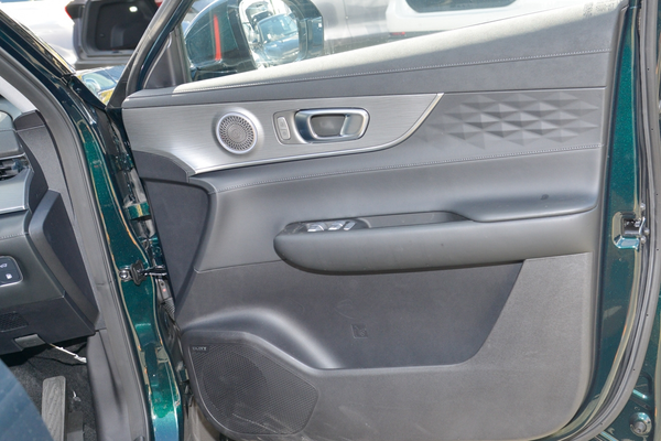 2026 Chery Tiggo 8 Super Hybrid Ultimate T31 thumb-15