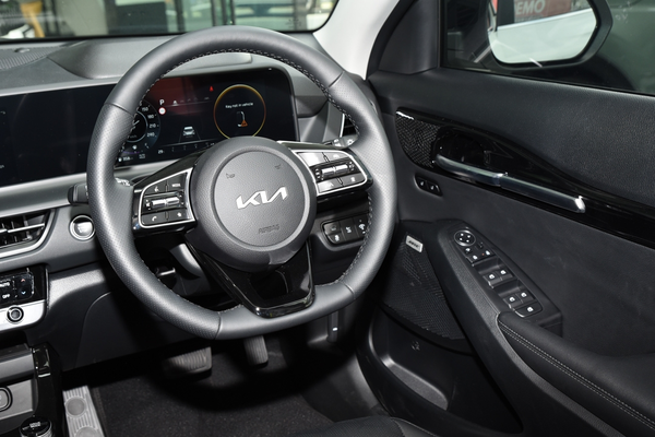 2025 Kia Seltos GT-Line SP2 PE thumb-16