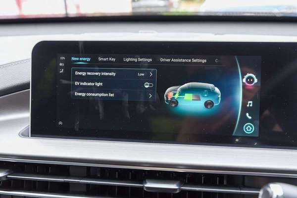 2026 Chery Tiggo 4 Hybrid Urban thumb-13