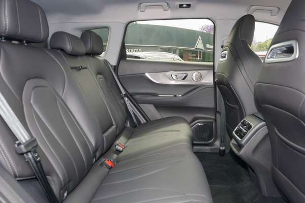 2026 Chery Tiggo 7 Super Hybrid Ultimate T32 thumb-8