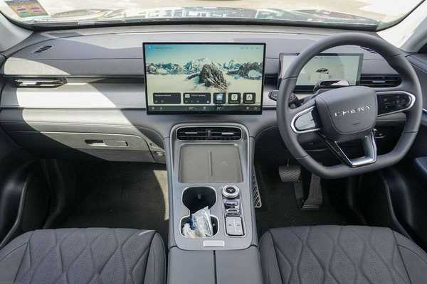 2026 Chery Tiggo 8 Super Hybrid Ultimate T31 thumb-16