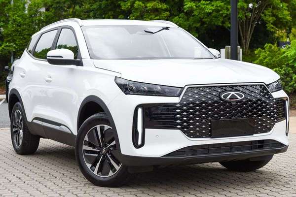 2026 Chery Tiggo 4 Hybrid Urban thumb-0