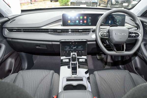 2026 Chery Tiggo 4 Hybrid Urban thumb-16