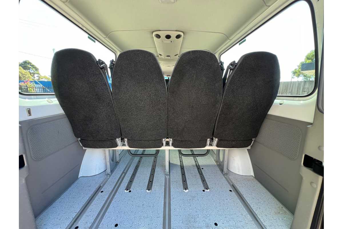 2009 Mercedes-Benz Sprinter Transfer NCV3 Low Roof image 10