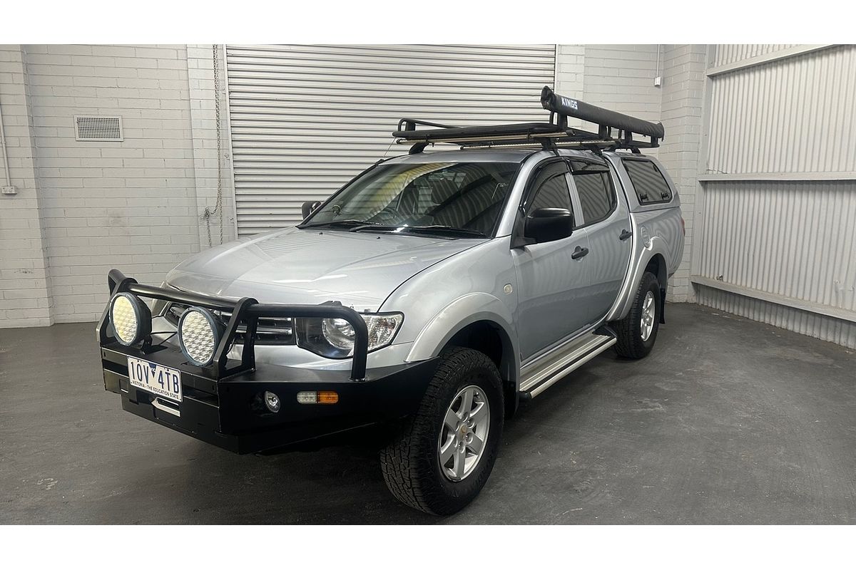 2014 Mitsubishi Triton GLX-R MN 4X4