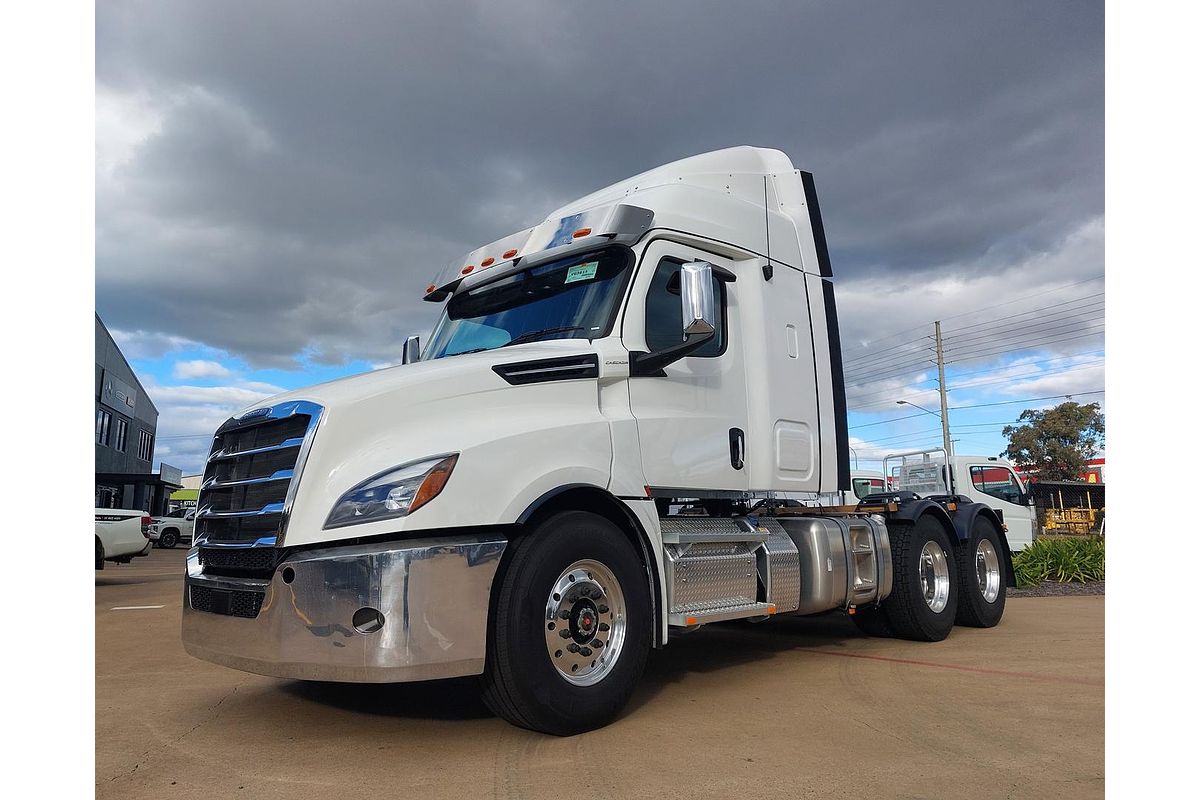 2024 Freightliner Cascadia 126 36XT image 9
