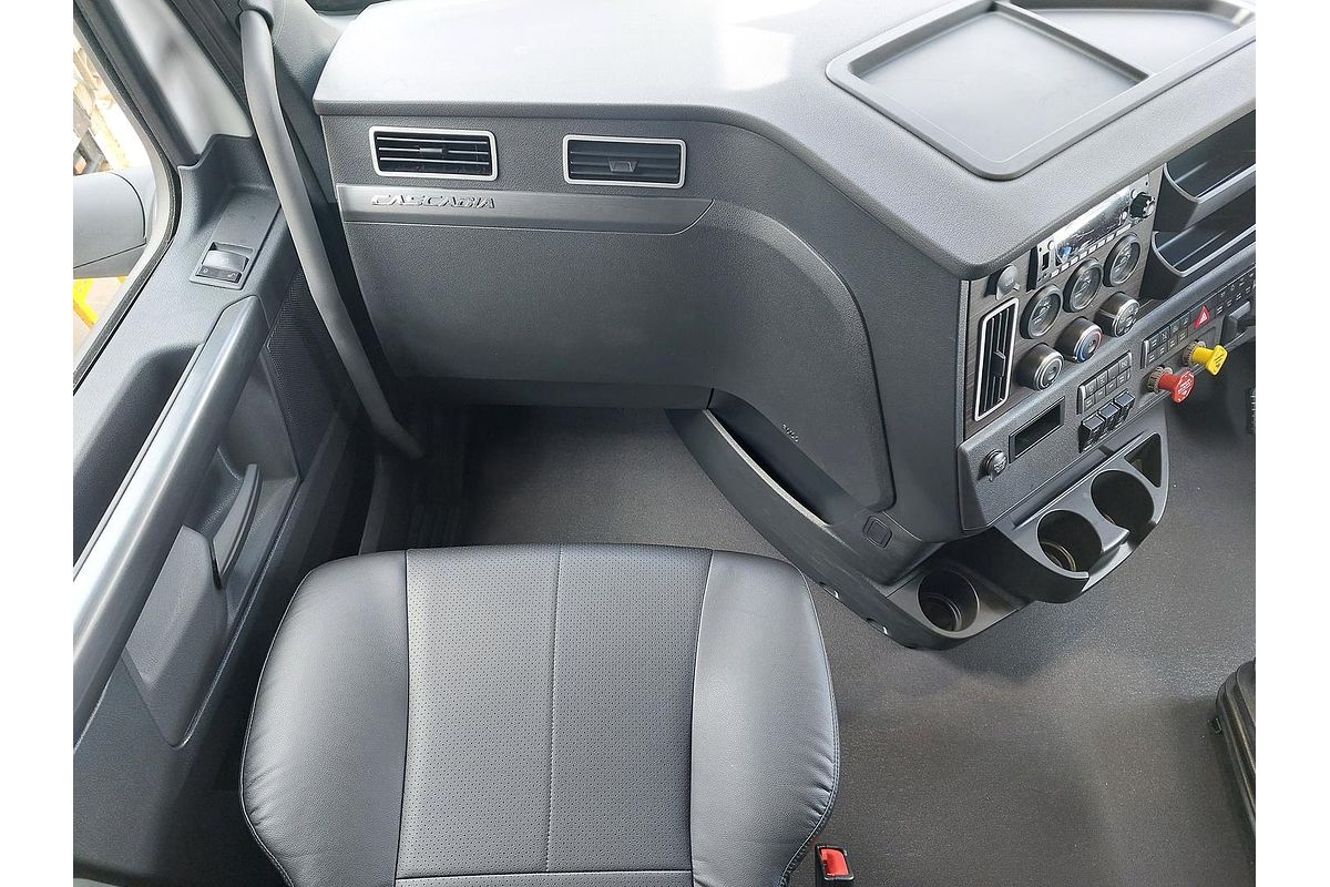 2024 Freightliner Cascadia 126 36XT image 14
