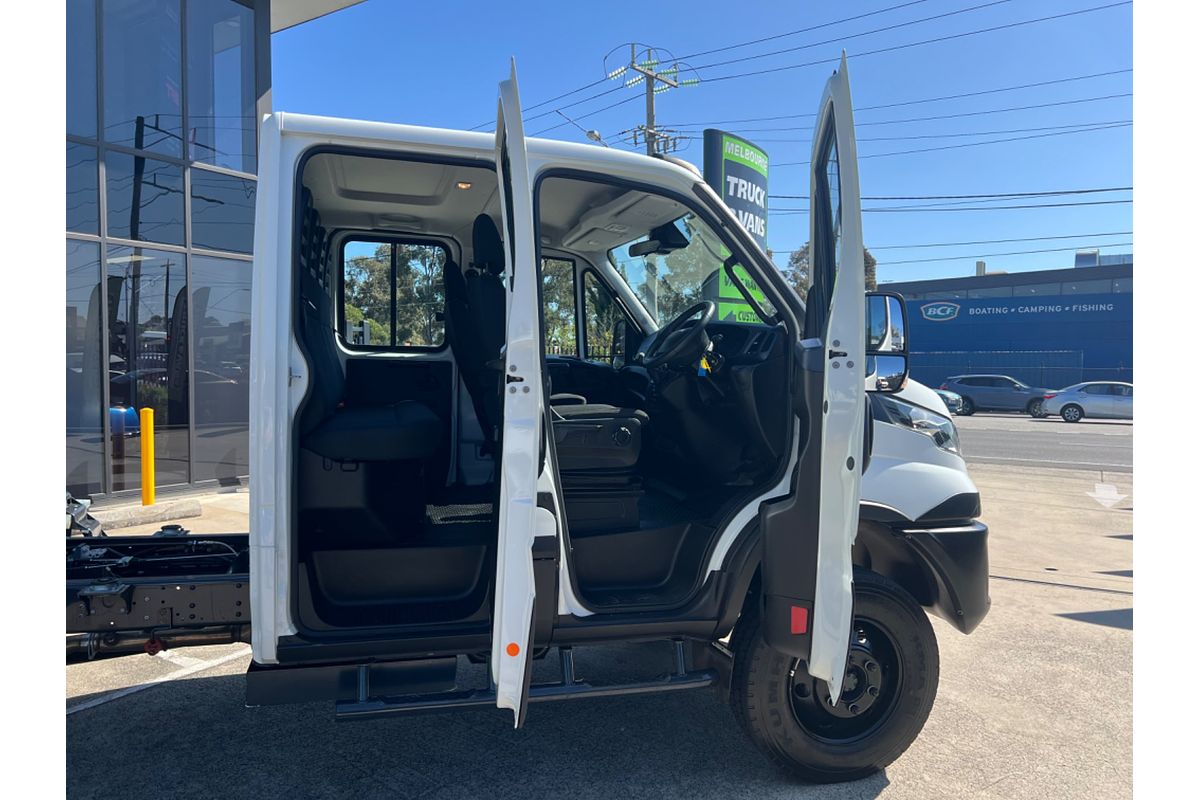 2020 IVECO Daily 70S18H image 3