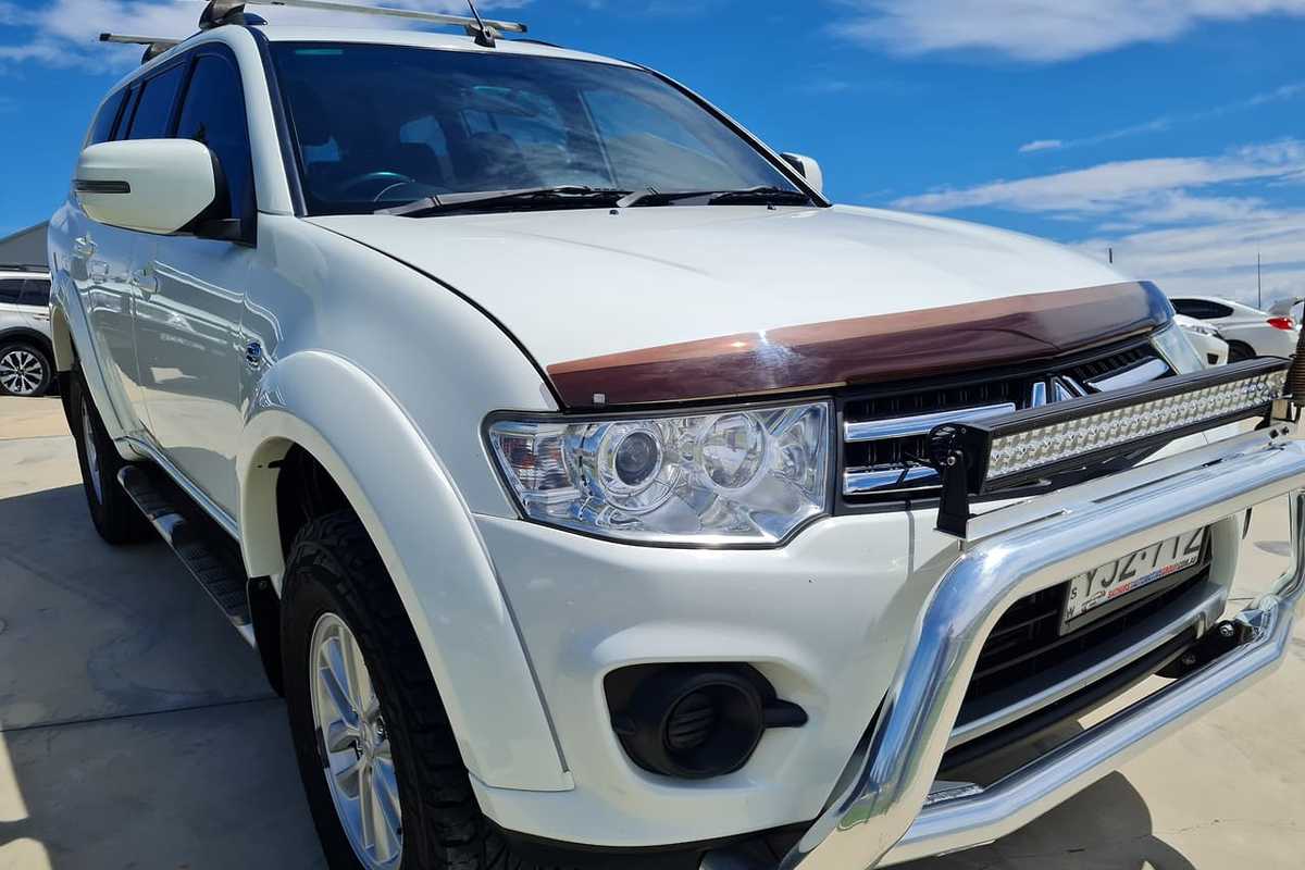 2015 Mitsubishi CHALLENGER PC