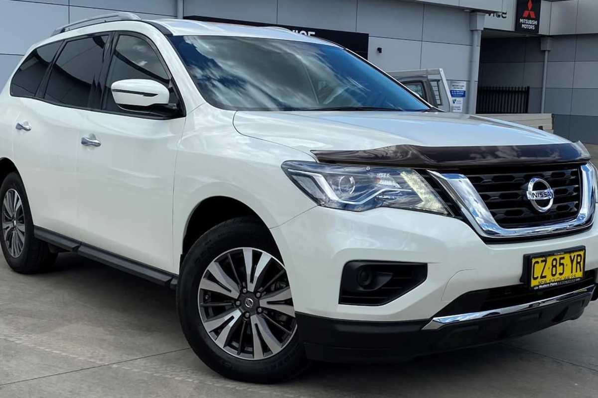 2017 Nissan PATHFINDER ST R52 Series II