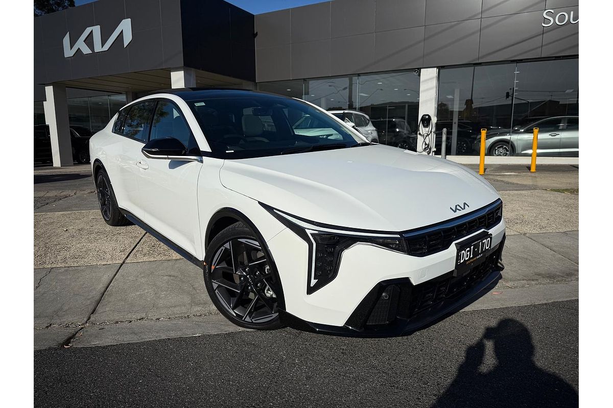 2025 Kia K4 GT-Line CL4m