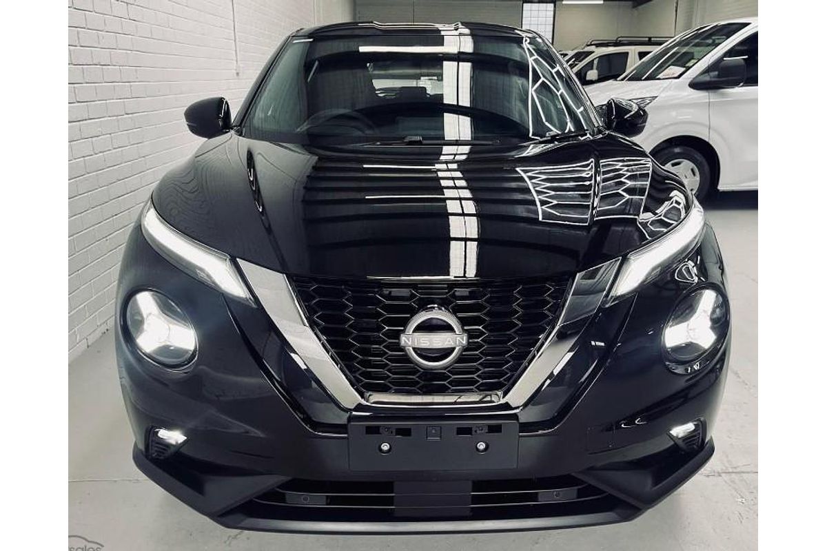 2025 Nissan JUKE ST+ F16