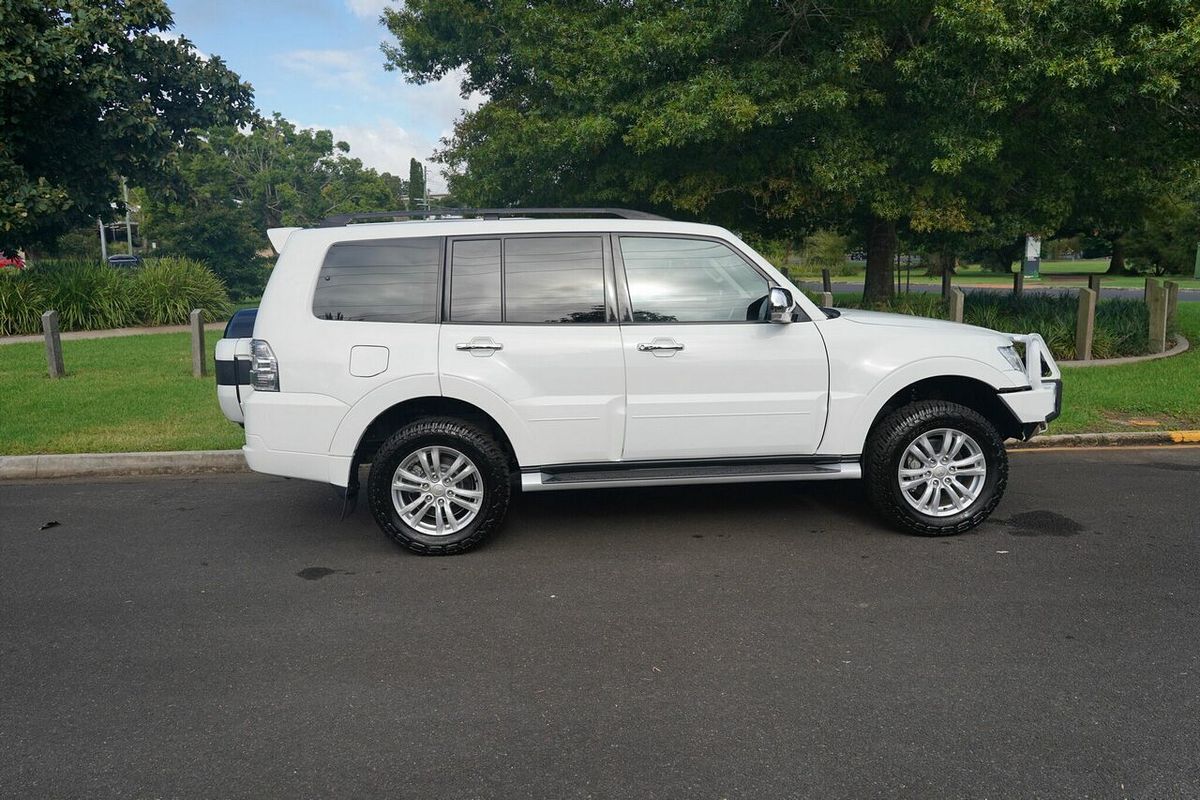 2017 Mitsubishi Pajero GLX NX