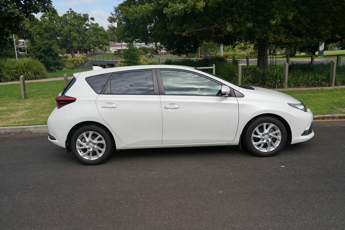 2016 Toyota Corolla Ascent Sport ZRE182R