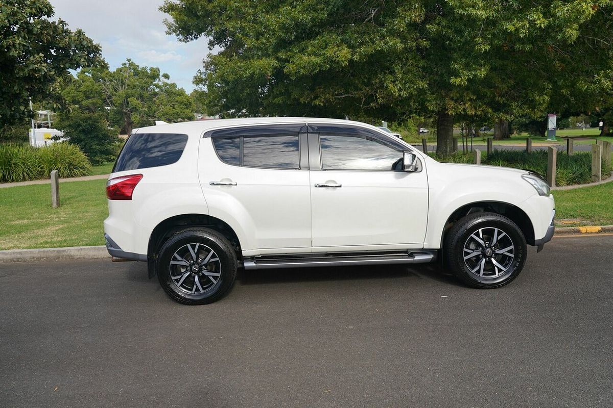 2019 Isuzu MU-X LS-M