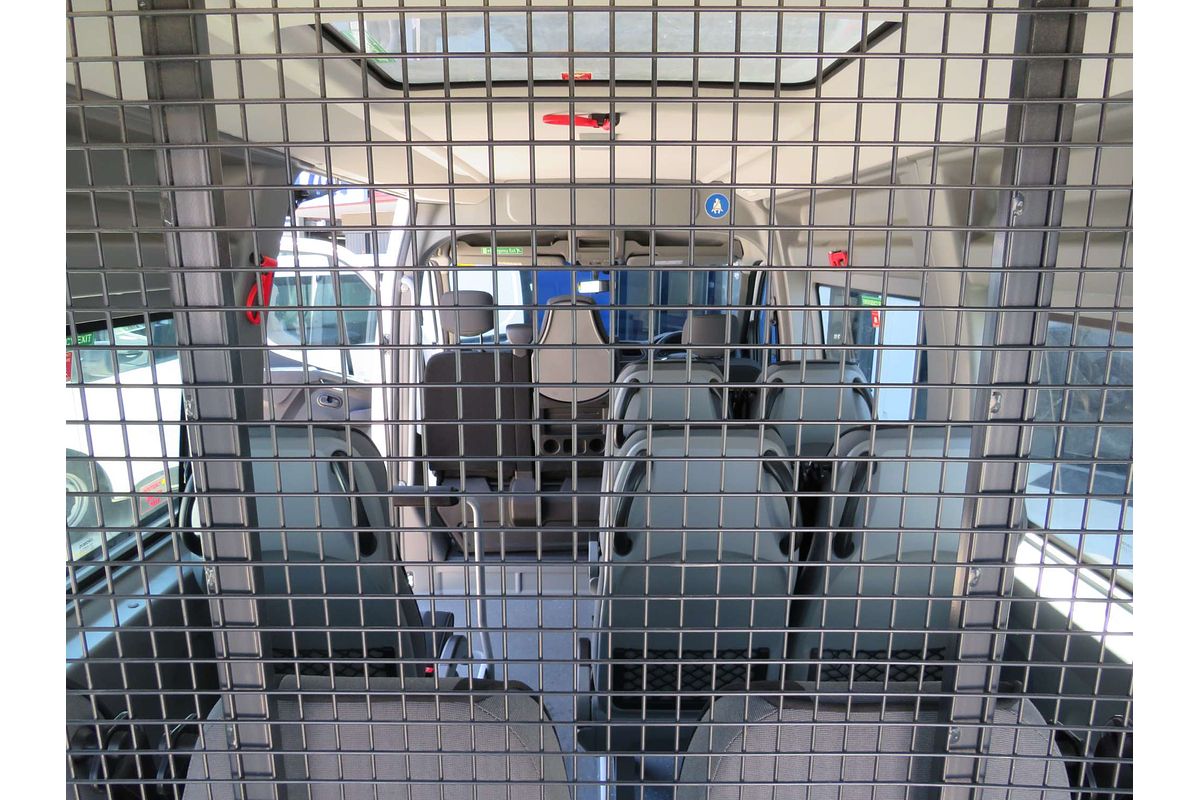 2021 Renault Master Pro 110kW X62 Phase 2 LWB Mid Roof image 21