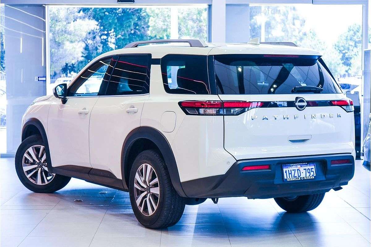 2023 Nissan Pathfinder Ti R53