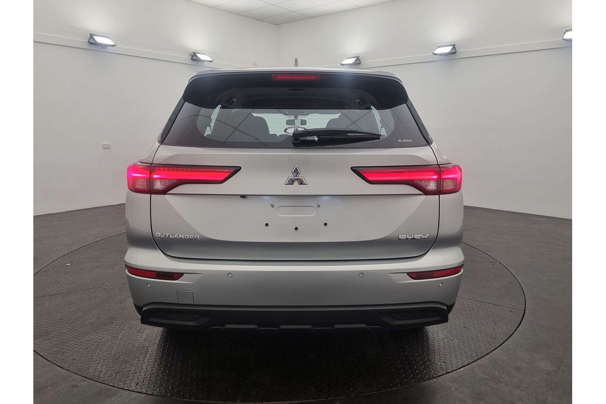 2025 Mitsubishi Outlander PHEV ES ZM