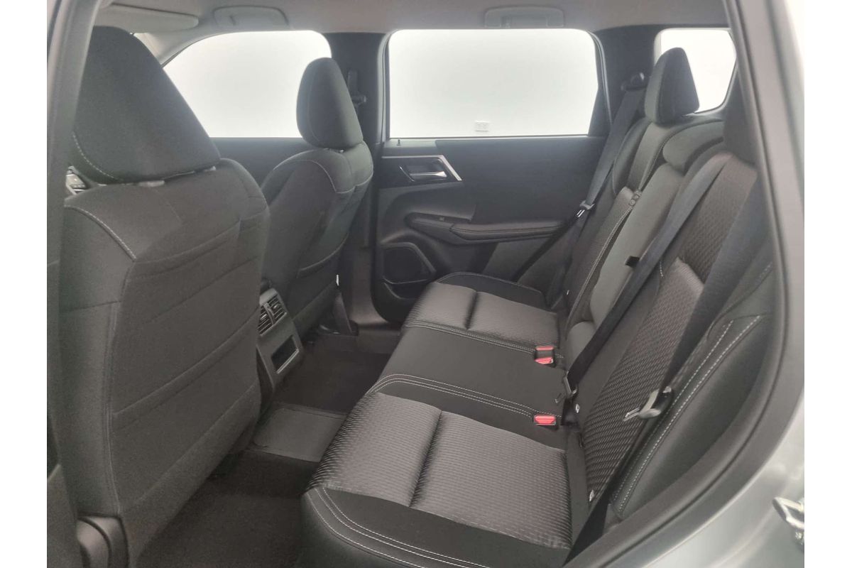 2025 Mitsubishi Outlander PHEV ES ZM