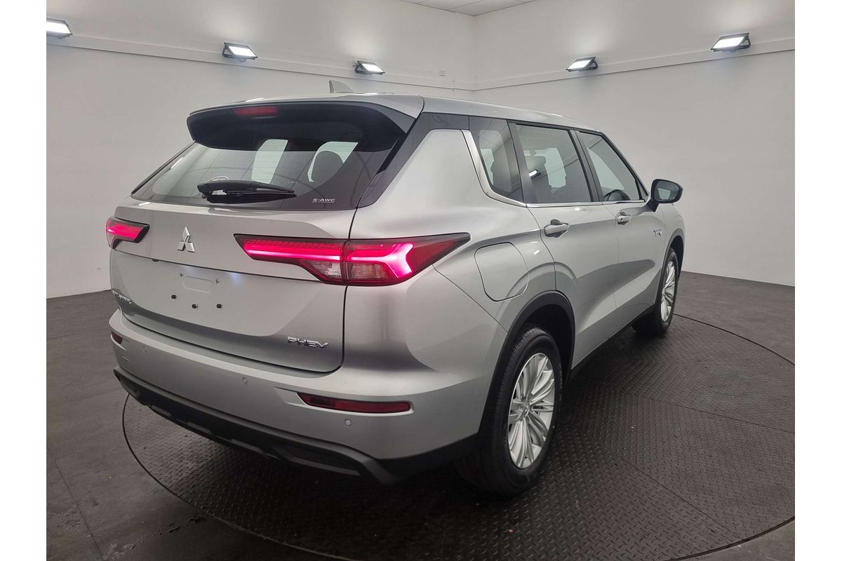 2025 Mitsubishi Outlander PHEV ES ZM