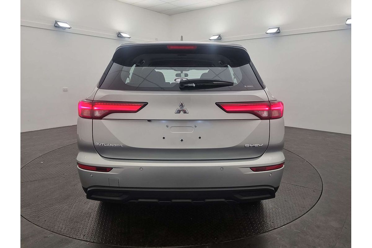 2025 Mitsubishi Outlander PHEV ES ZM