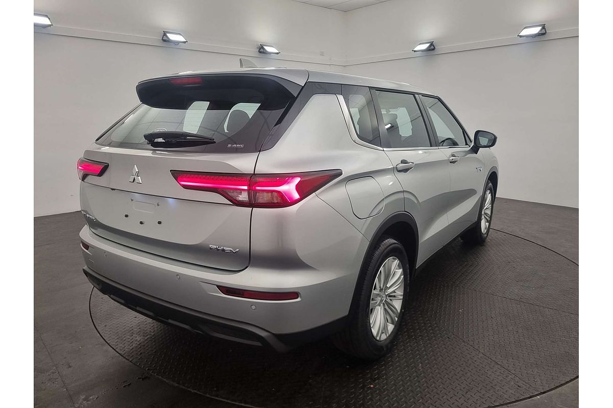 2025 Mitsubishi Outlander PHEV ES ZM
