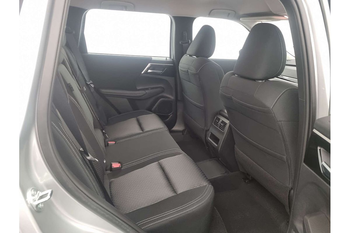 2025 Mitsubishi Outlander PHEV ES ZM