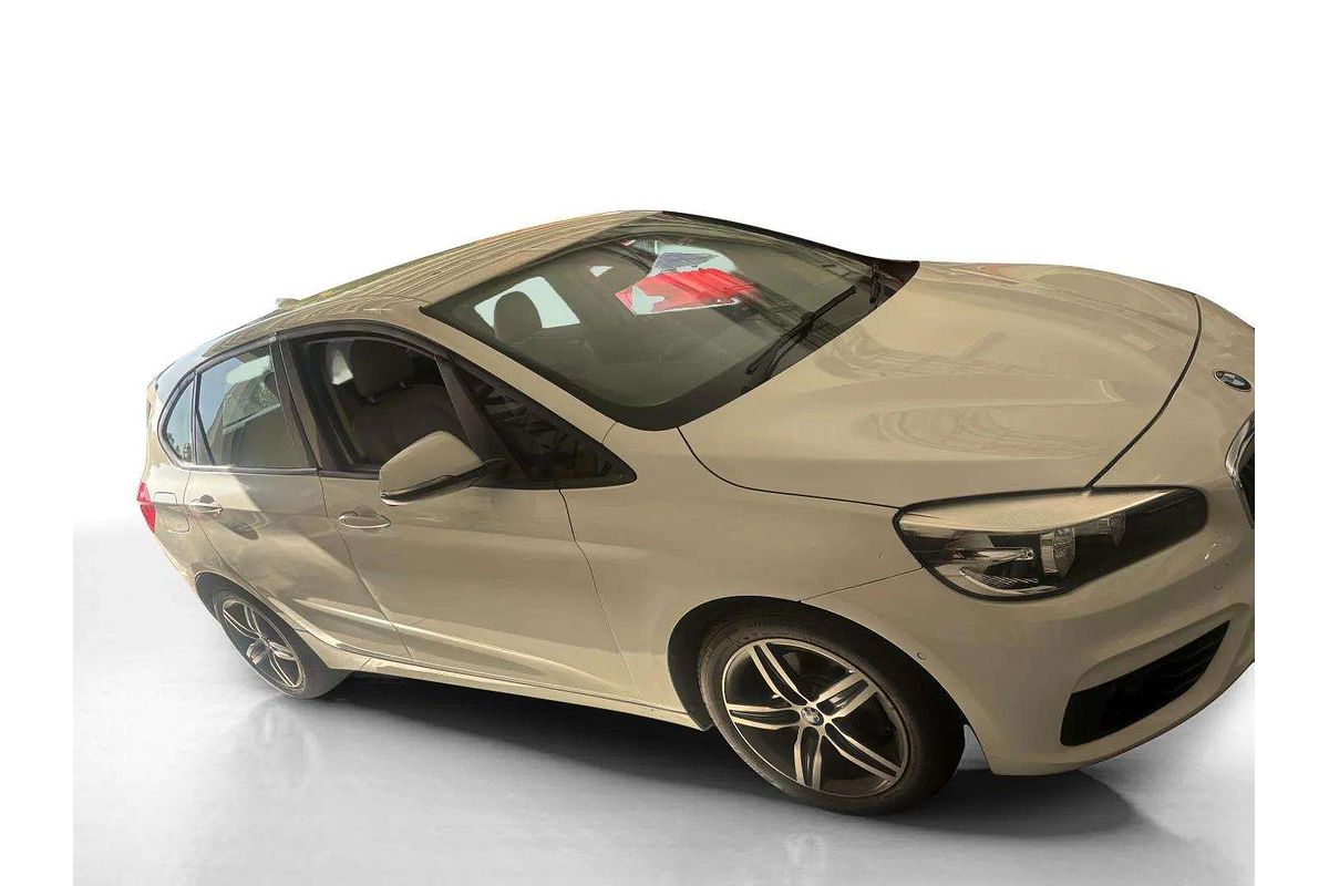 2015 BMW 2 Series 218i Sport Line F45