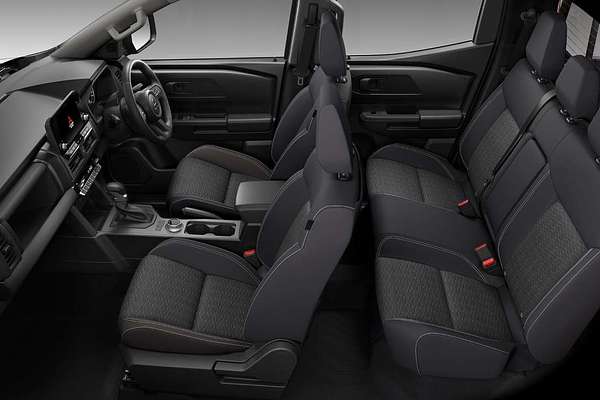 2025 Mitsubishi Triton GLX-R MV 4X4 thumb-1