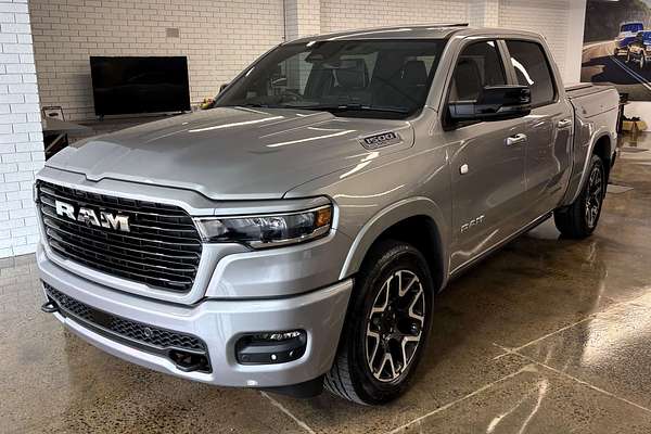 2025 RAM 1500 Laramie Sport Hurricane SO RamBox DT 4X4 SWB