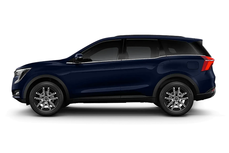 2025 Mahindra XUV700 AX7