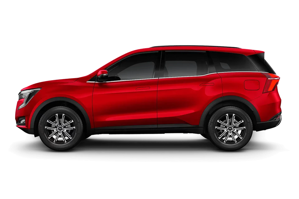 2025 Mahindra XUV700