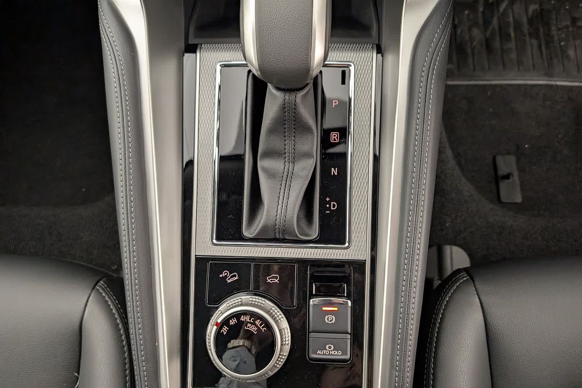 2025 Mitsubishi Pajero Sport Exceed QG