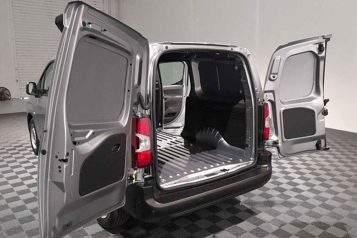 2025 Peugeot Partner Pro K9 LWB Low Roof