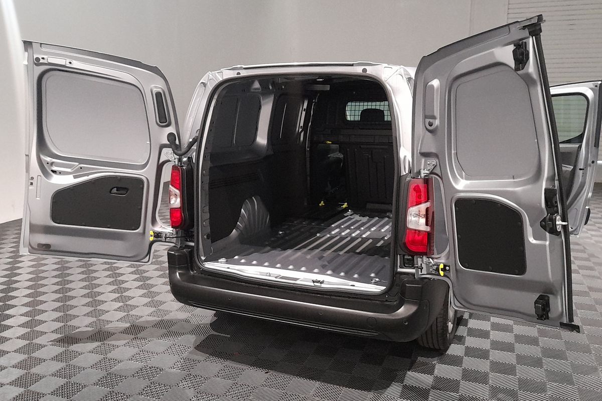 2025 Peugeot Partner Pro K9 LWB Low Roof