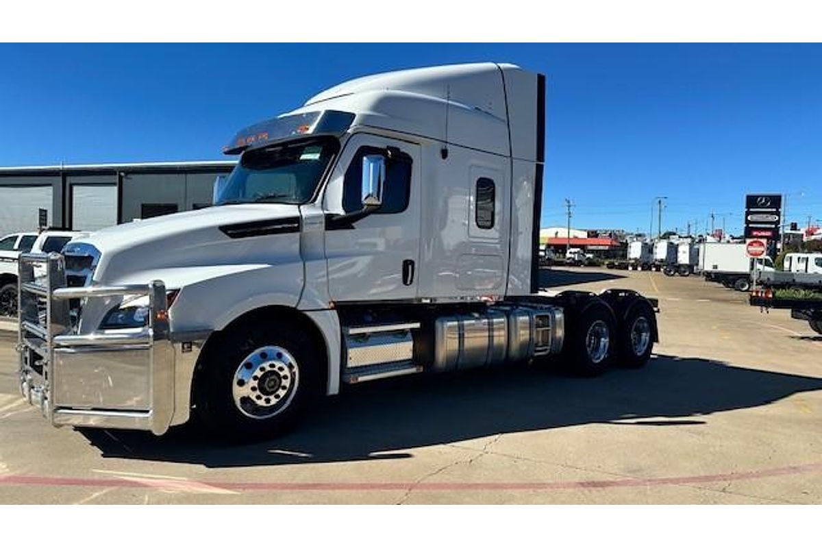 2025 Freightliner Cascadia 126