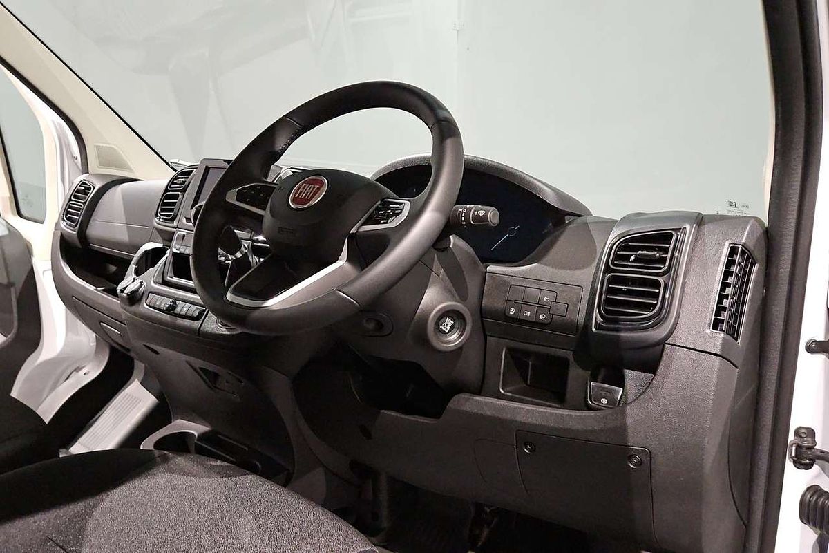 2025 Fiat Ducato Series 9 LWB Mid Roof image 29
