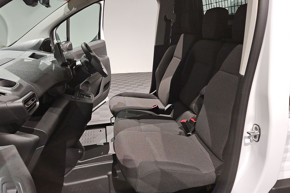 2025 Peugeot Partner Pro K9 SWB Low Roof