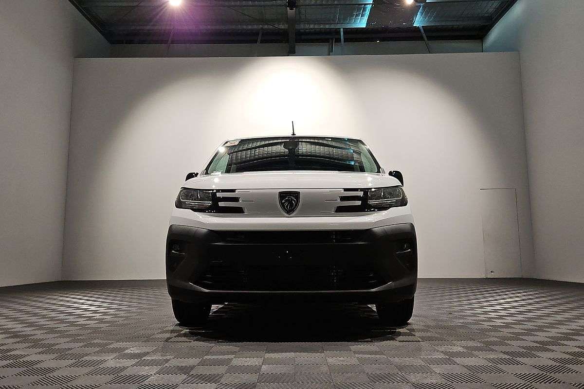 2025 Peugeot Partner Pro K9 SWB Low Roof image 6