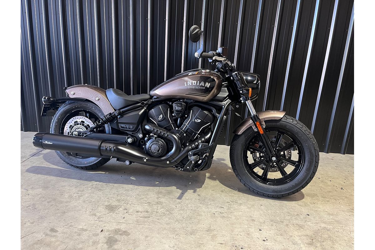 2025 Indian Scout Bobber Limited + Tech Scout
