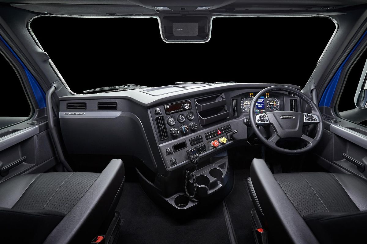 2025 Freightliner Cascadia 126 image 24