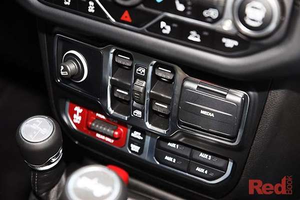 2025 Jeep Wrangler Unlimited Rubicon JL thumb-12
