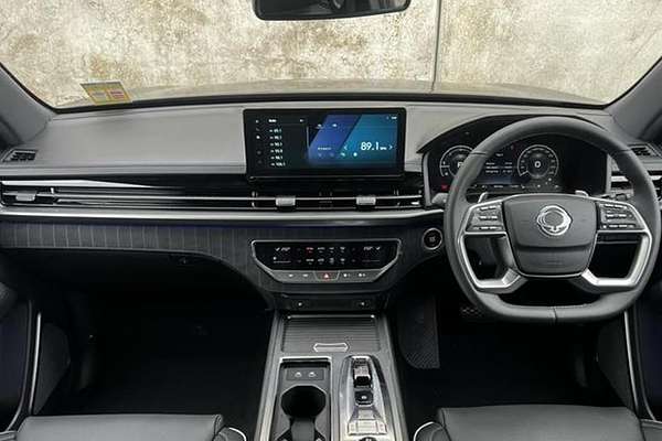 2025 KGM Rexton Ultimate Sport Pack Y461 thumb-12