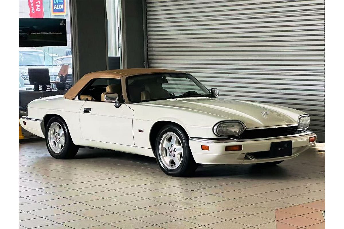 1995 Jaguar Unknown