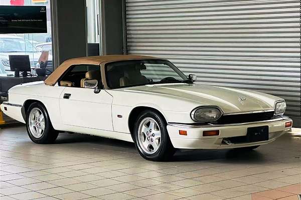 1995 Jaguar Unknown