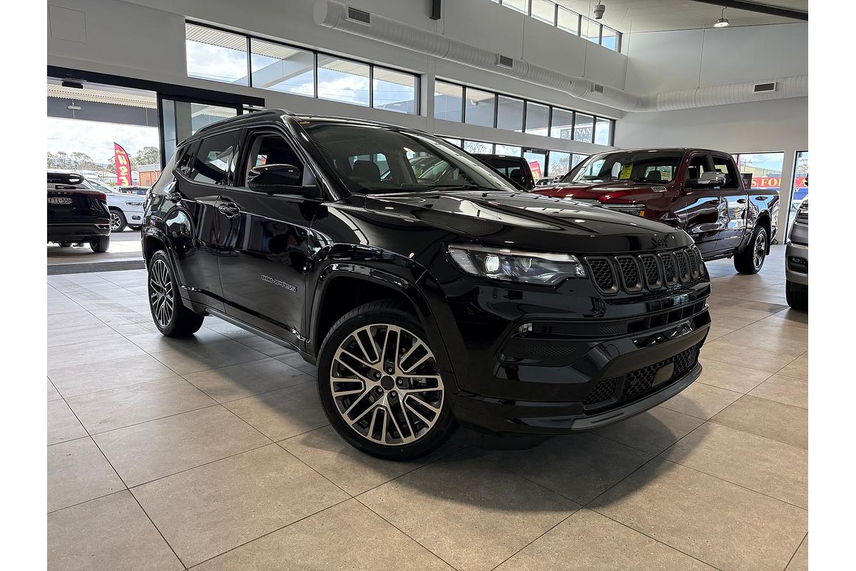 2025 Jeep Compass Summit e-Hybrid MV