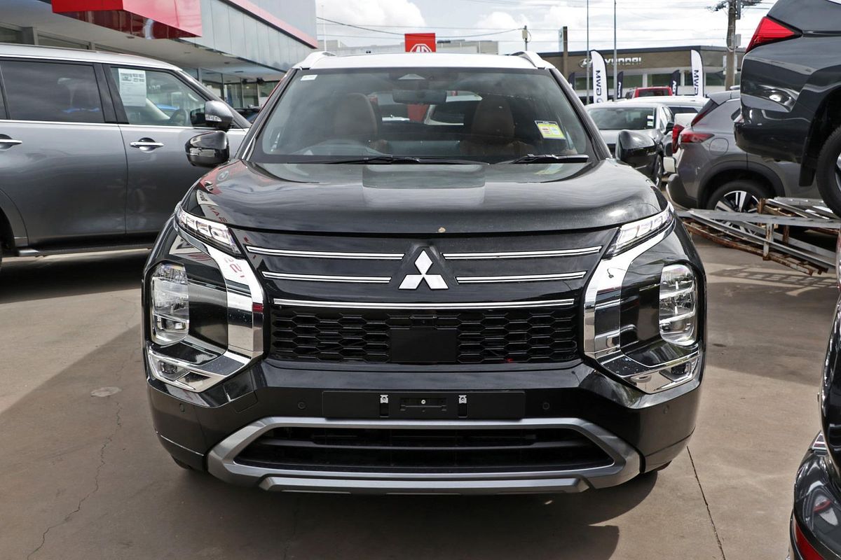 2025 Mitsubishi Outlander Exceed Tourer ZM