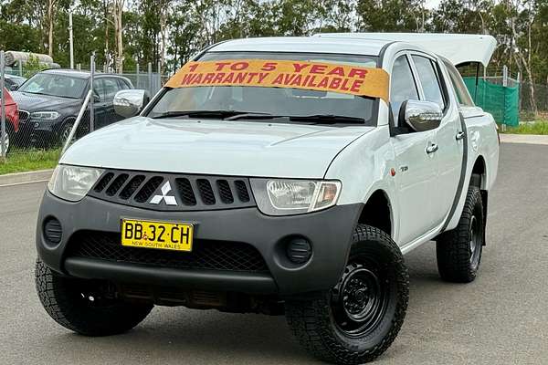 2009 Mitsubishi Triton GLX ML Rear Wheel Drive